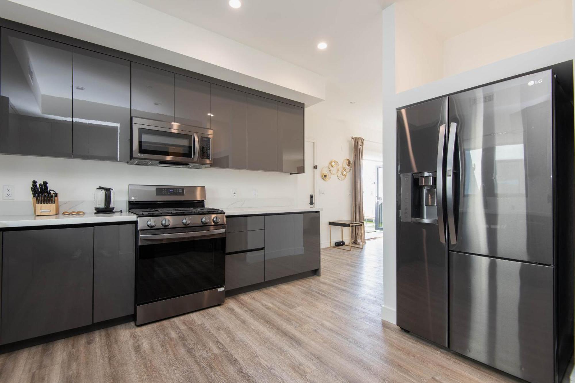 Regency Modern Apartments Glendale Exterior foto